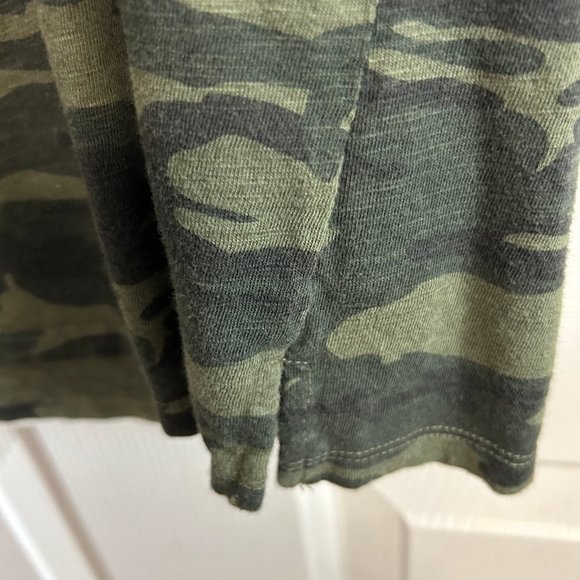 Maison d Amelie Green Camo Short Sleeve V Neck Tee Shirt - Picture 5 of 7